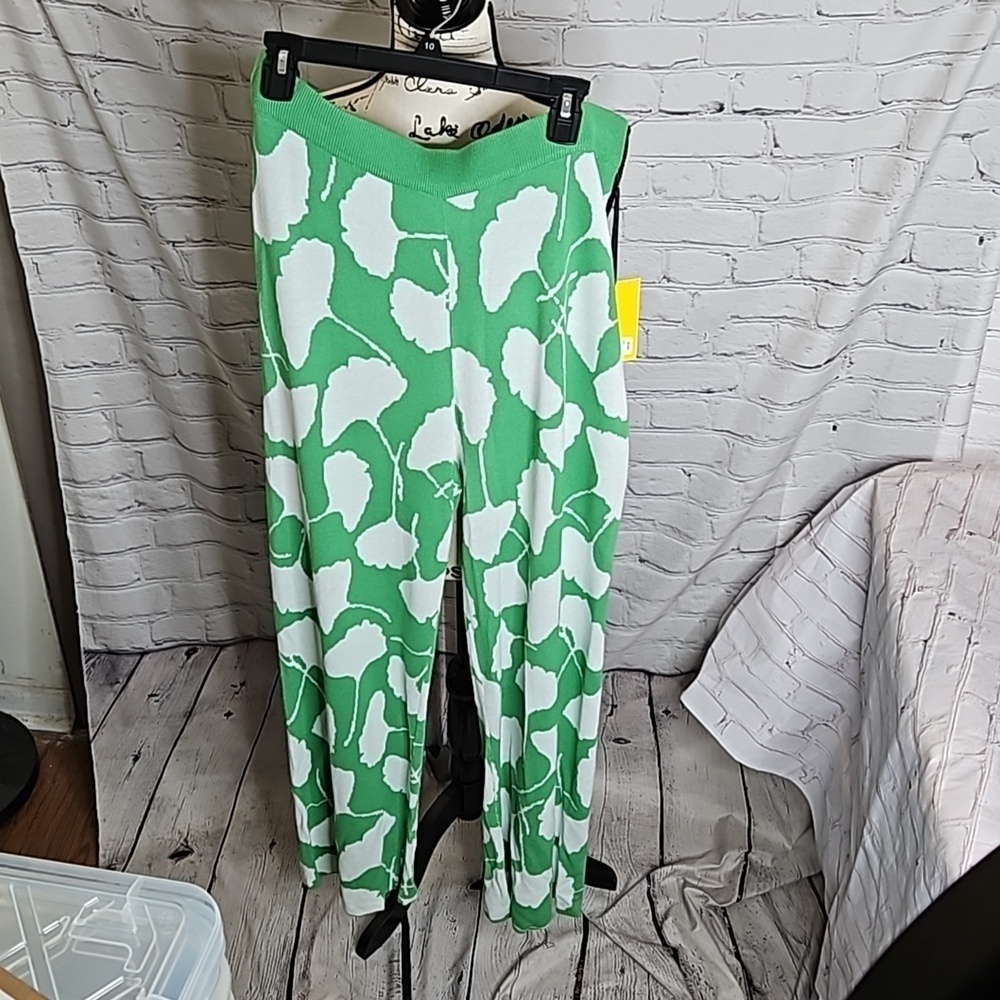 DVF for Target Women's High Waisted Ginkgo Green Sweaterknit Flare Pants XXL NWT - Picture 1 of 6